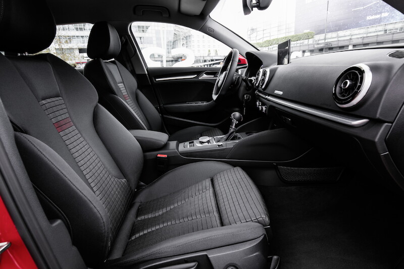 Audi A3 Sportback - czerwony Tango