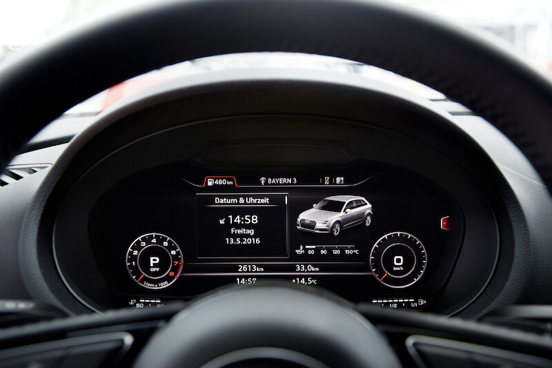 Audi A3 Sportback - czerwony Tango