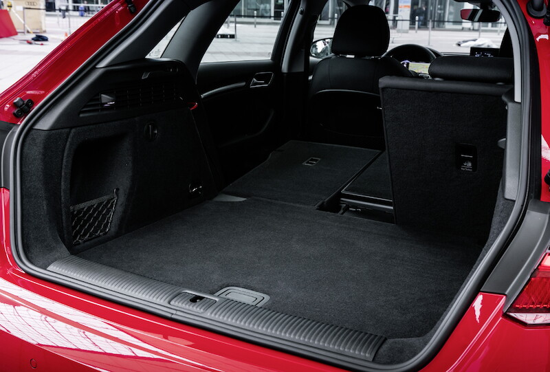 Audi A3 Sportback - czerwony Tango