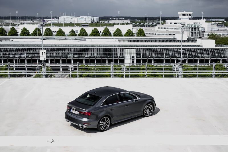 Audi S3 Limousine - szary Daytona