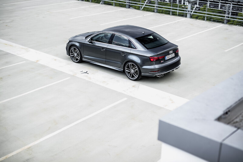 Audi S3 Limousine - szary Daytona