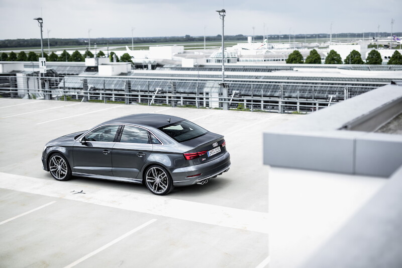 Audi S3 Limousine - szary Daytona