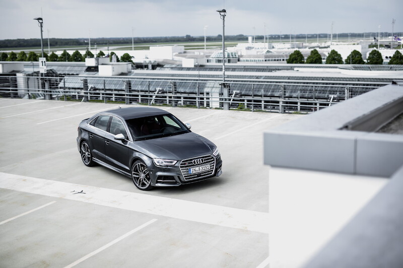 Audi S3 Limousine - szary Daytona