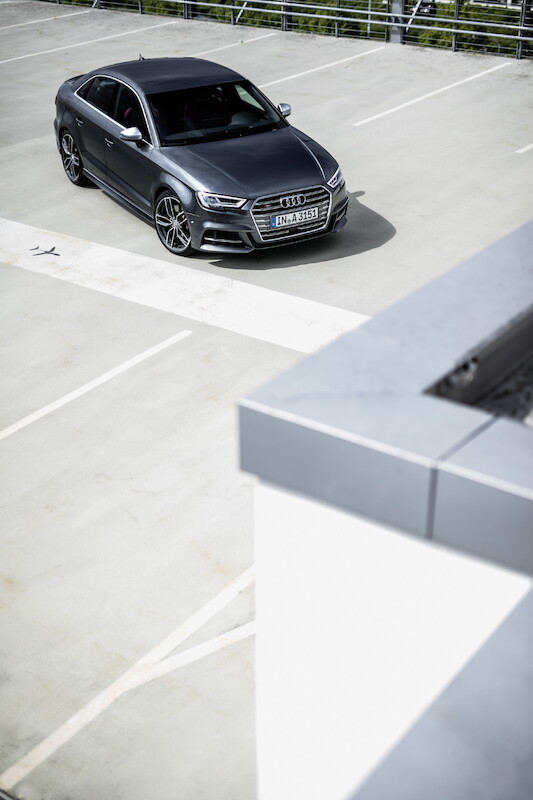 Audi S3 Limousine - szary Daytona