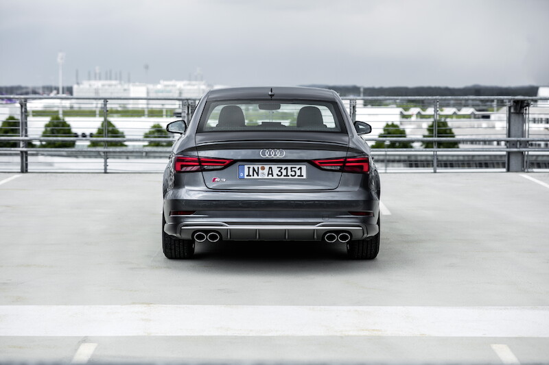 Audi S3 Limousine - szary Daytona