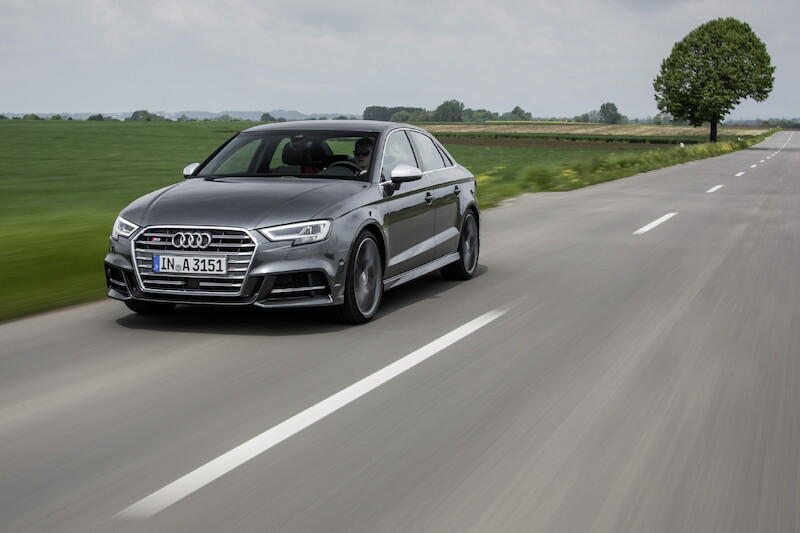 Audi S3 Limousine - szary Daytona