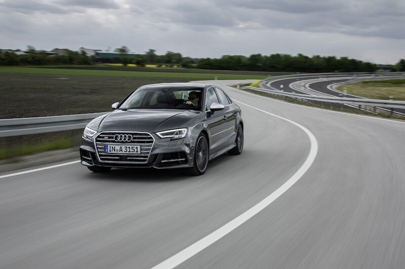 Audi S3 Limousine - szary Daytona