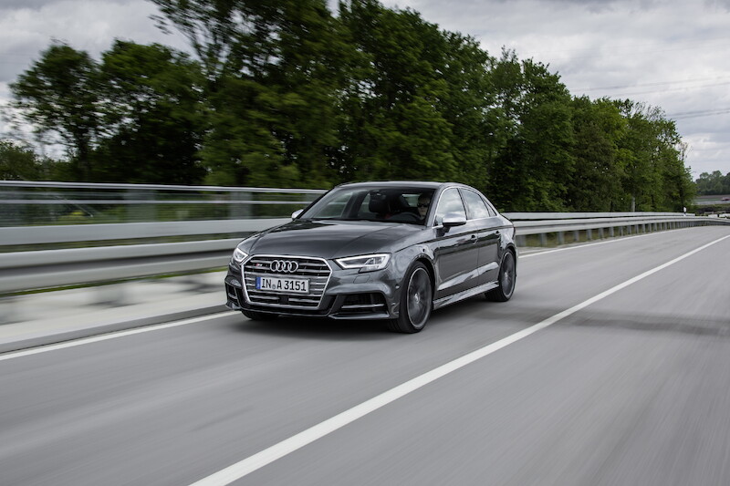Audi S3 Limousine - szary Daytona