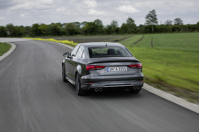 Audi S3 Limousine - szary Daytona