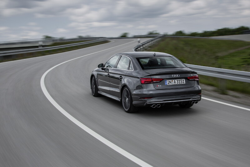 Audi S3 Limousine - szary Daytona