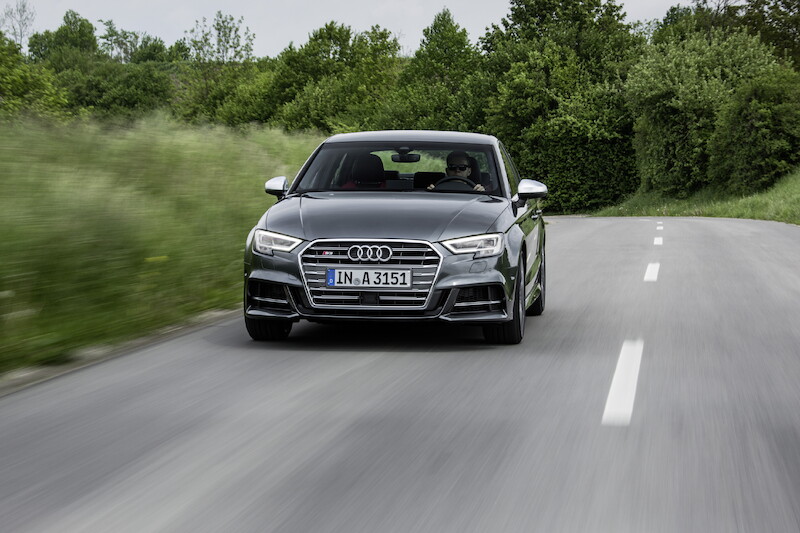 Audi S3 Limousine - szary Daytona