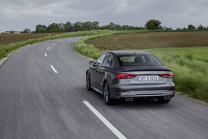 Audi S3 Limousine - szary Daytona