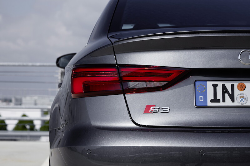 Audi S3 Limousine - szary Daytona