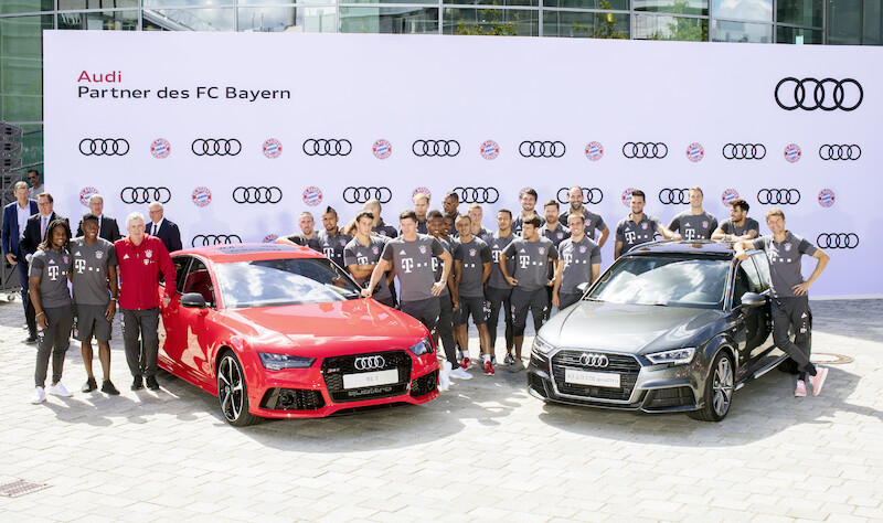 Robert Lewandowski i FC Bayern rozpoczynają nowy sezon za kierownicami Audi