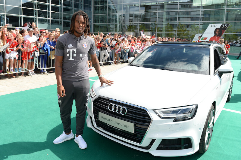 Robert Lewandowski i FC Bayern rozpoczynają nowy sezon za kierownicami Audi