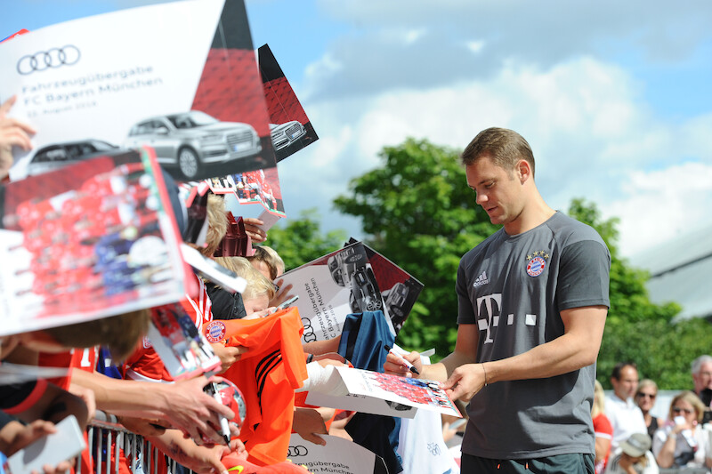 Robert Lewandowski i FC Bayern rozpoczynają nowy sezon za kierownicami Audi