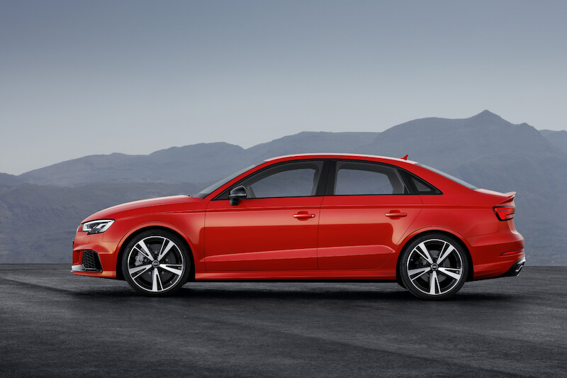 Pole position w segmencie aut kompaktowych: Audi RS 3 Limousine