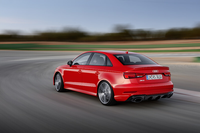 Pole position w segmencie aut kompaktowych: Audi RS 3 Limousine