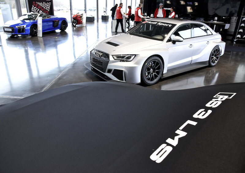 Pierwsze egzemplarze Audi RS 3 LMS trafiły do klientów