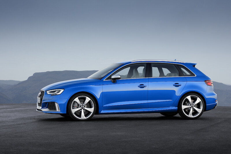 Nowy silnik i ostrzejszy wygląd: odświeżone Audi RS 3 Sportback