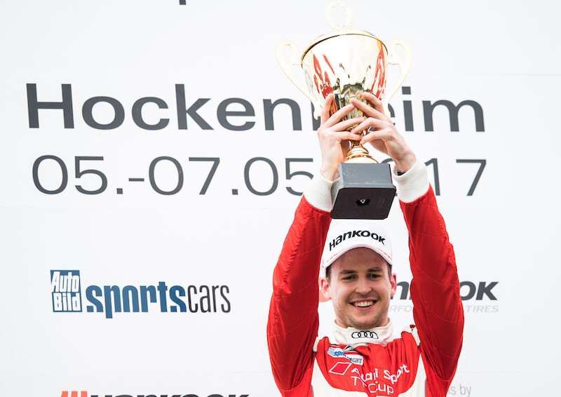 Philip Ellis zwycięża w obu wyścigach pucharu Audi Sport TT Cup
