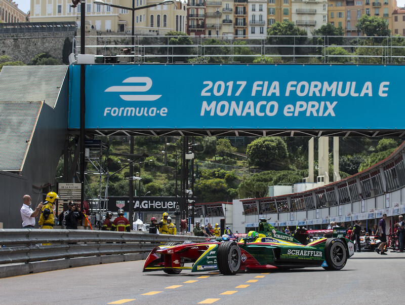 Kierowca Audi, Lucas di Grassi, trzyma kibiców w napięciu