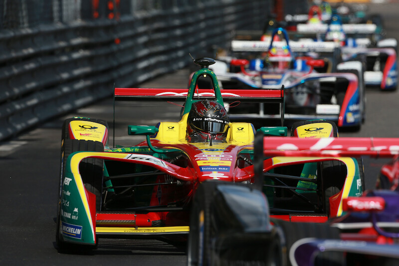 Kierowca Audi, Lucas di Grassi, trzyma kibiców w napięciu