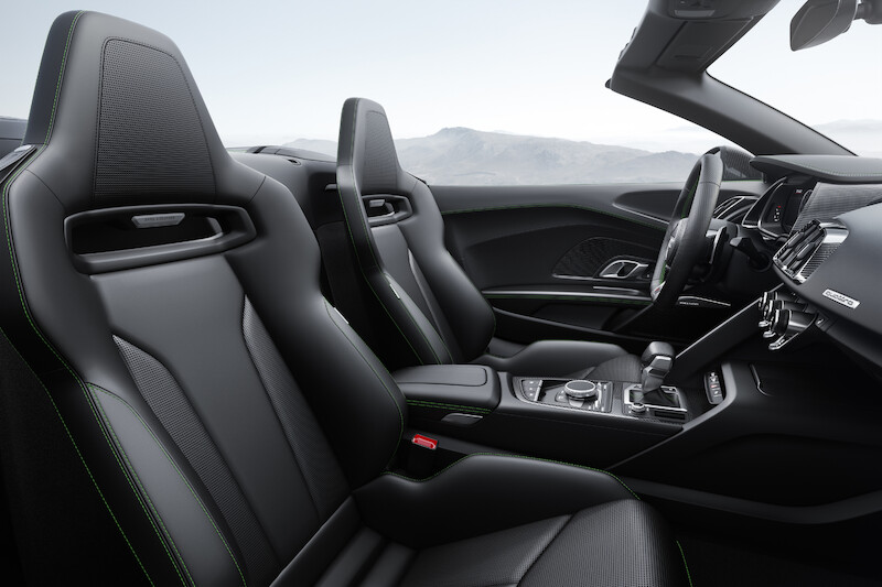 Audi R8 Spyder V10 plus: nowy poziom wolności