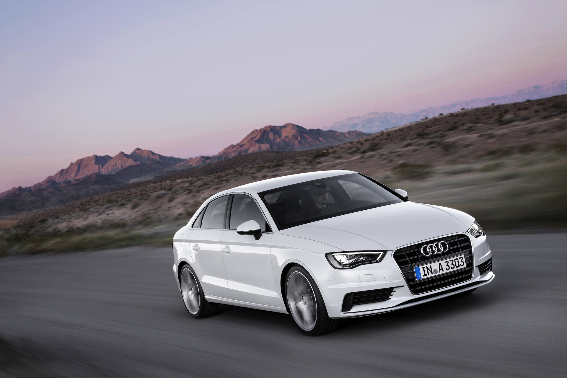 Dynamiczny czterodrzwiowy kompakt - Audi A3 Limousine i S3 Limousine