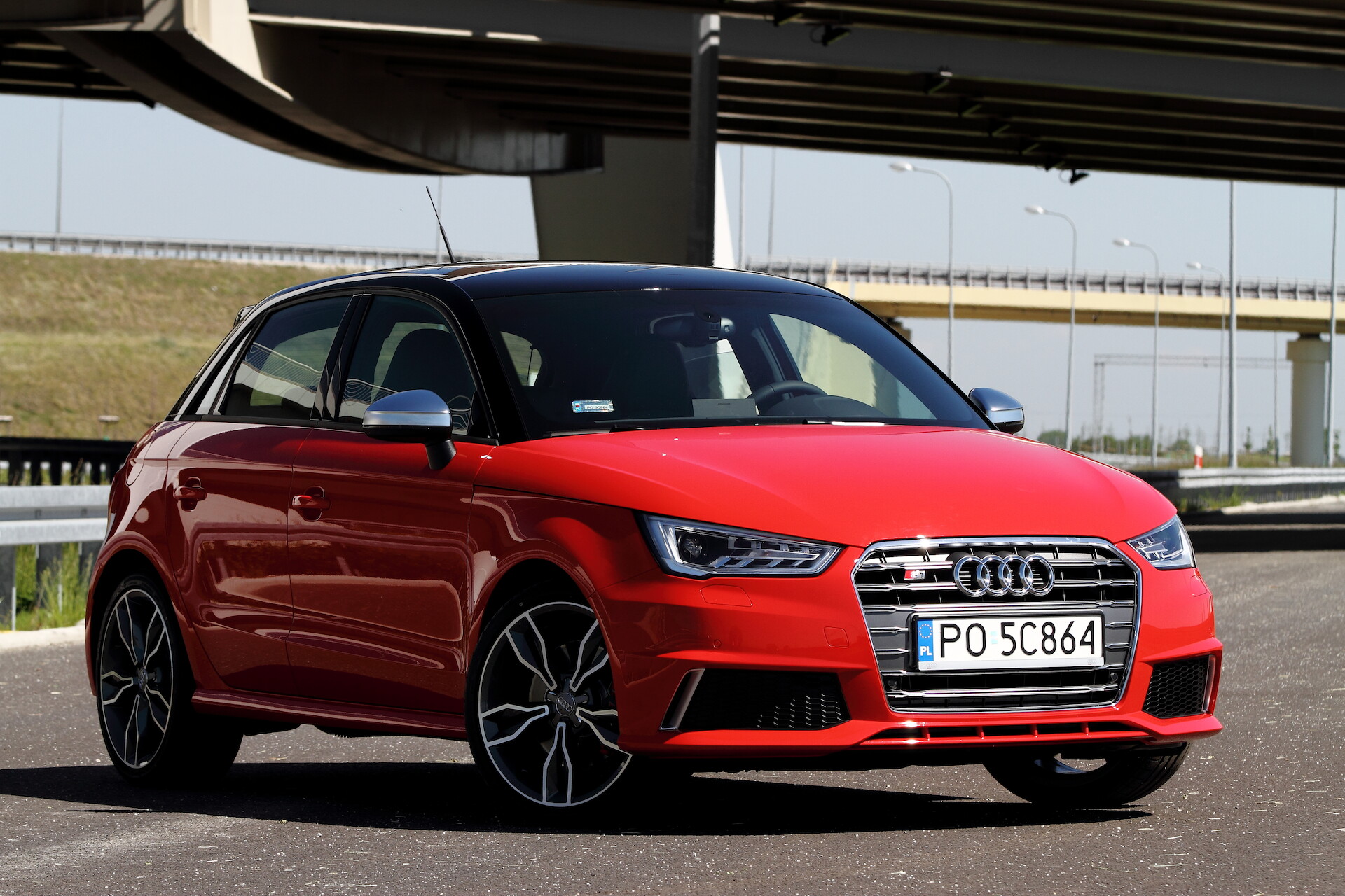 Audi rozpoczyna sprzedaż modeli  S1 i S1 Sportback