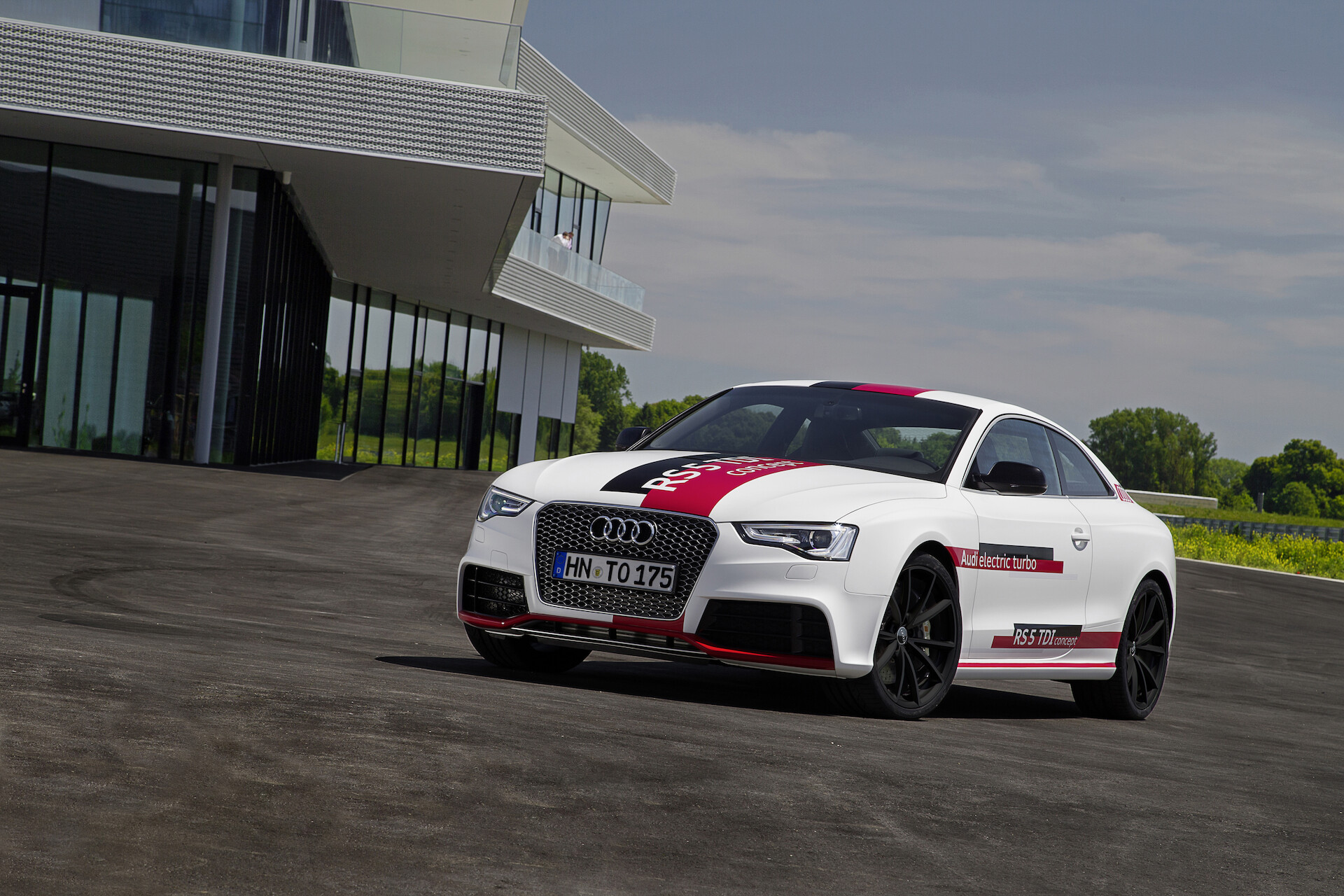 Przełomowe Audi RS 5 TDI concept