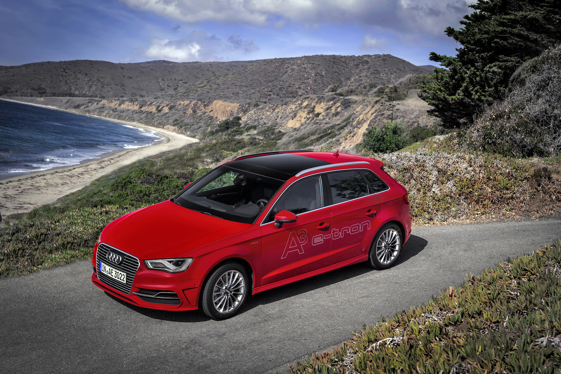 Innowacyjne Audi A3 Sportback e-tron już na polskim rynku