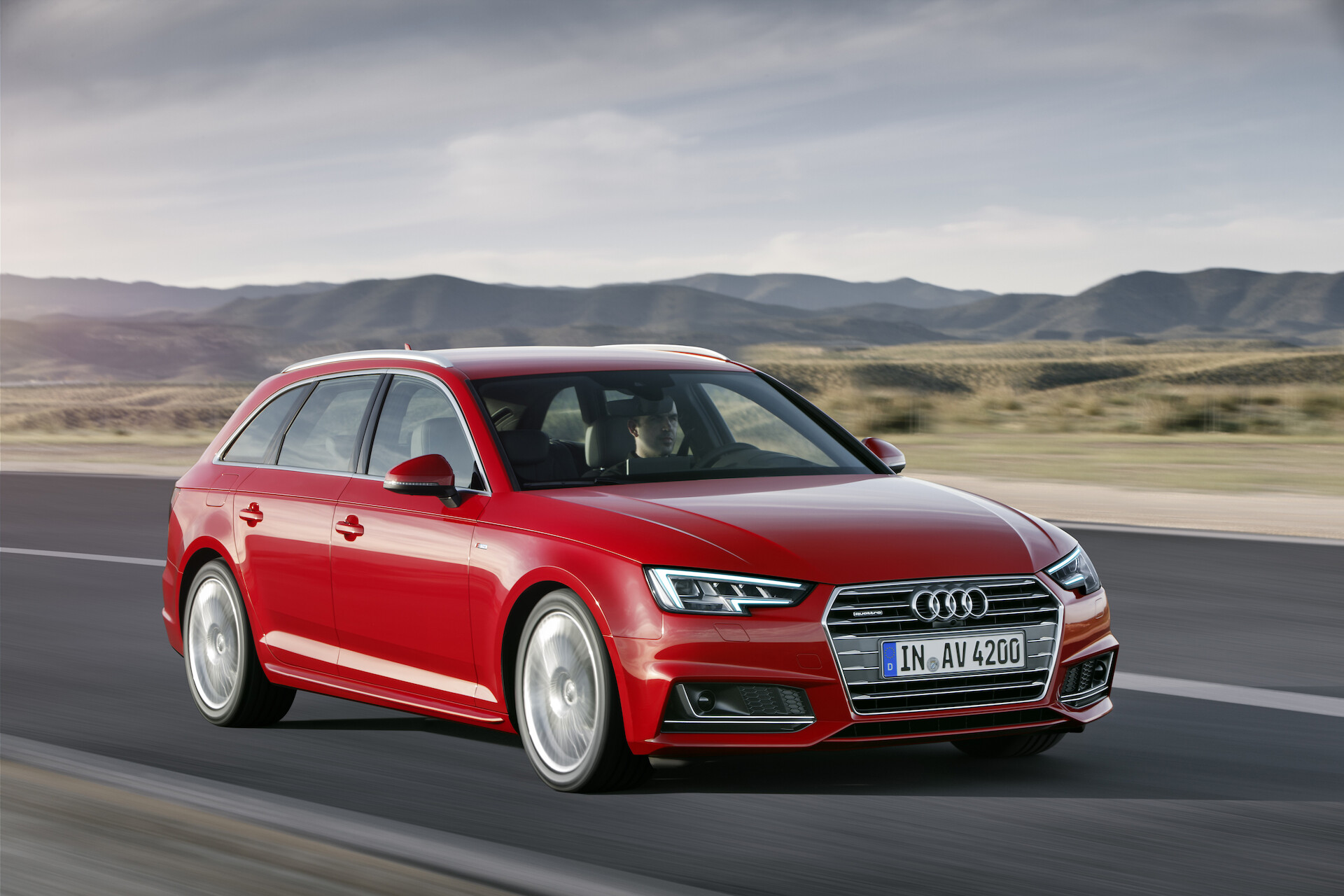 Nowe Audi A4 i A4 Avant