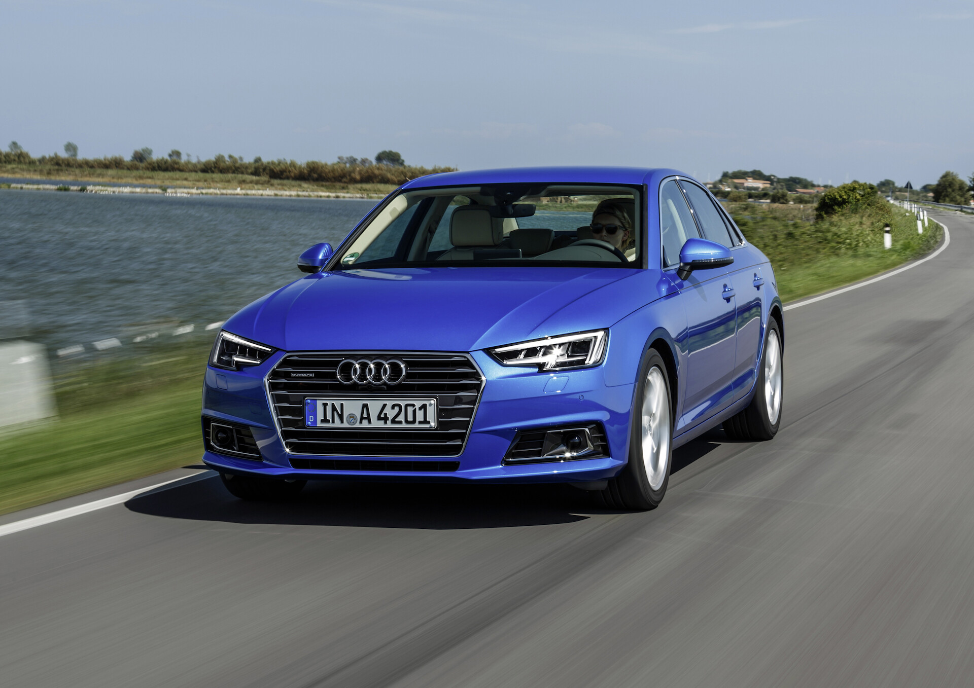 Audi A4 samochodem roku 2016 w Wielkiej Brytanii, według magazynu "What Car?"