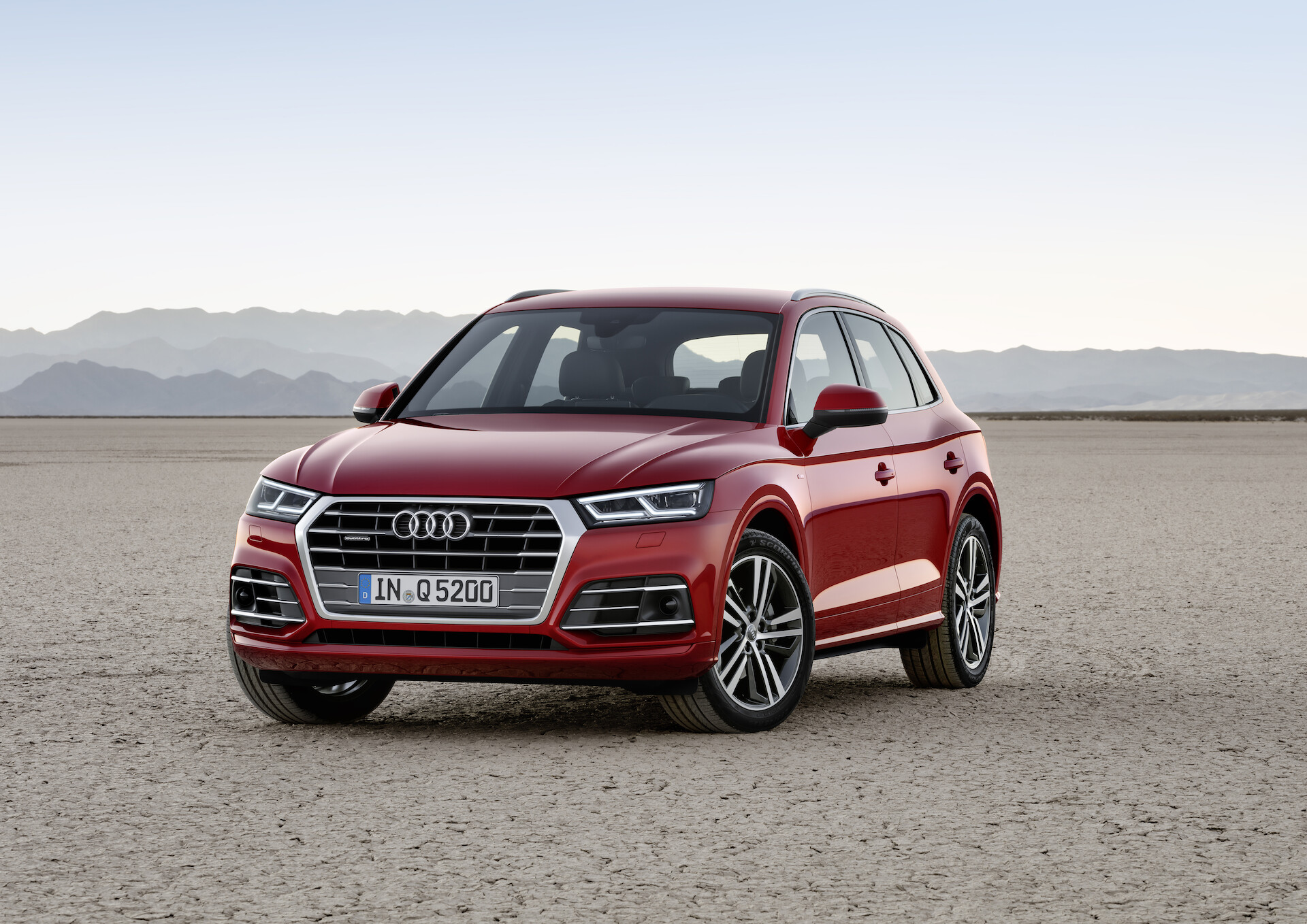 Jeszcze bardziej sportowy i wszechstronny: przybywa druga generacja Audi Q5