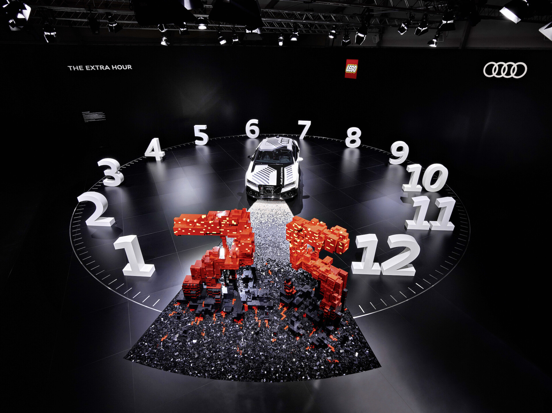 "The extra hour" - instalacja Audi i LEGO® na wystawie wzornictwa Design Miami