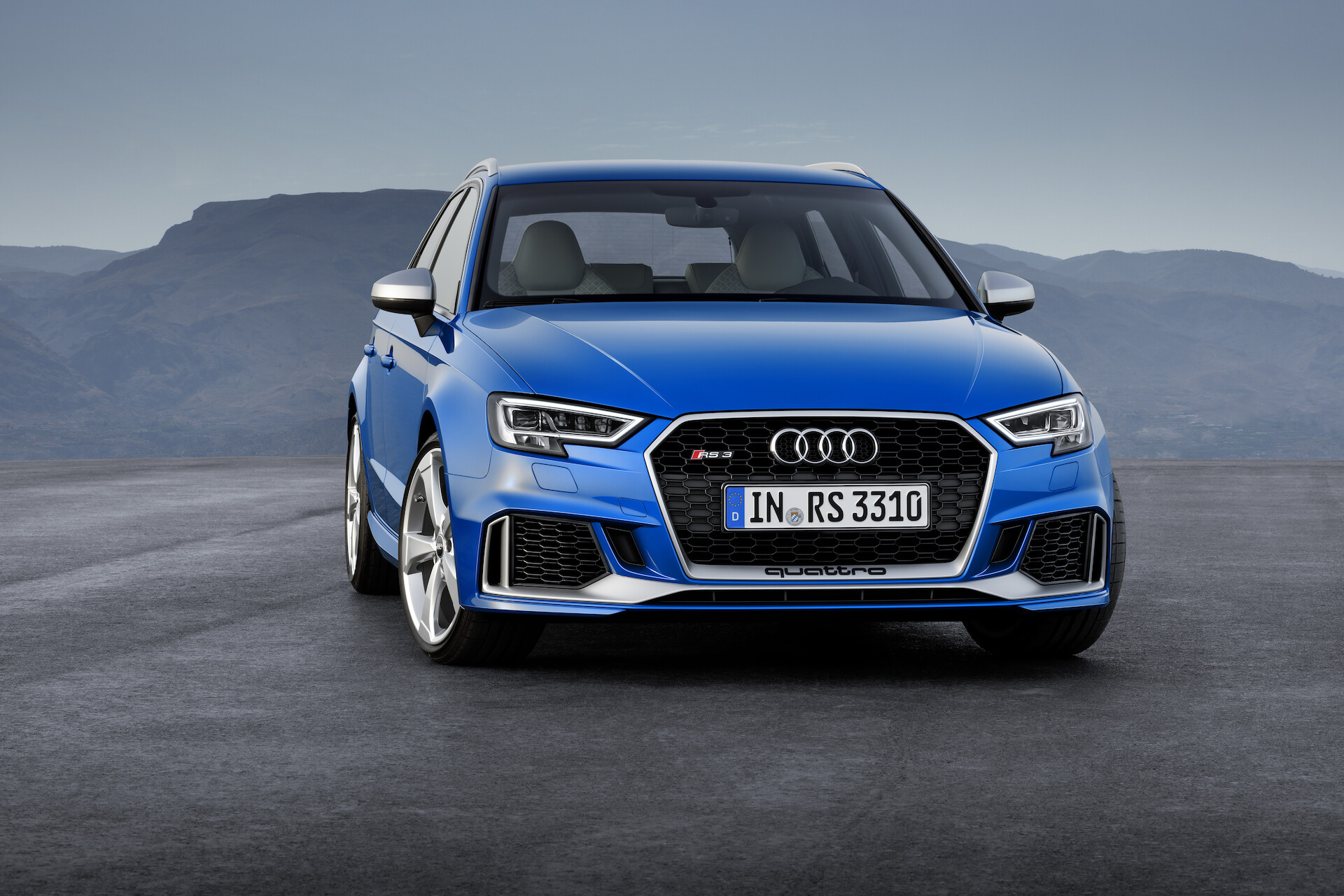 Nowy silnik i ostrzejszy wygląd: odświeżone Audi RS 3 Sportback