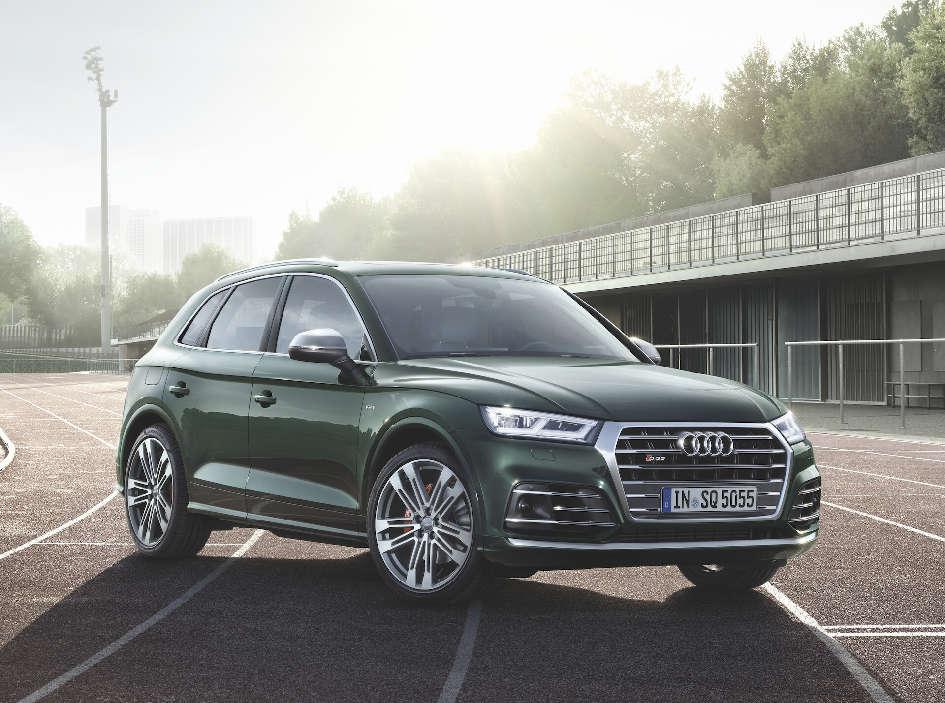 Audi SQ5 i Audi R8 Spyder - mocne premiery Audi na Poznań Motor Show 2017
