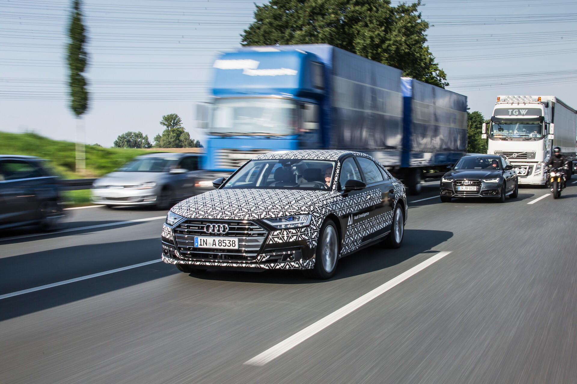 Kolejny poziom zautomatyzowanego prowadzenia: pilot jazdy w korkach Audi AI