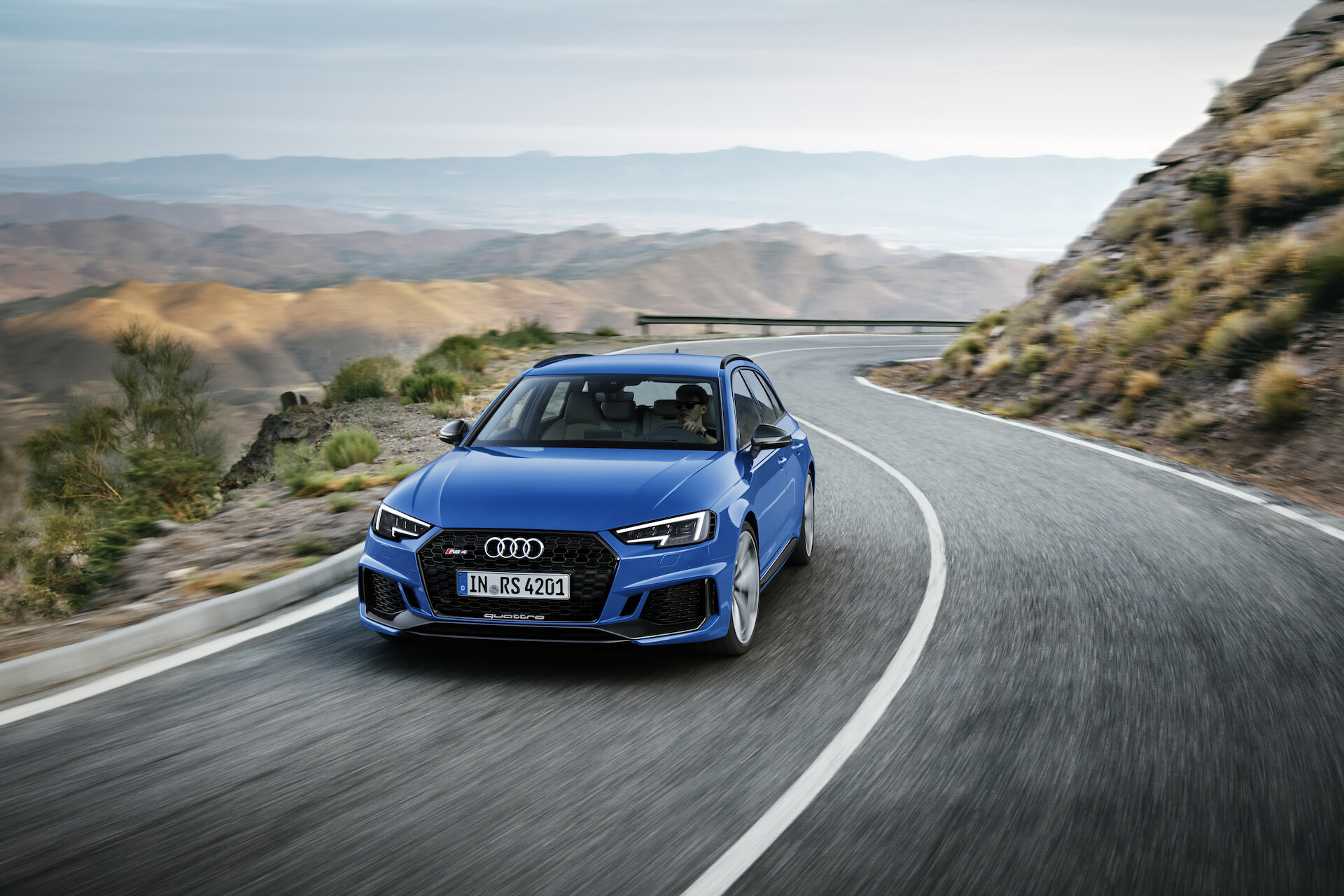 Powrót ikony RS - nowe Audi RS 4 Avant