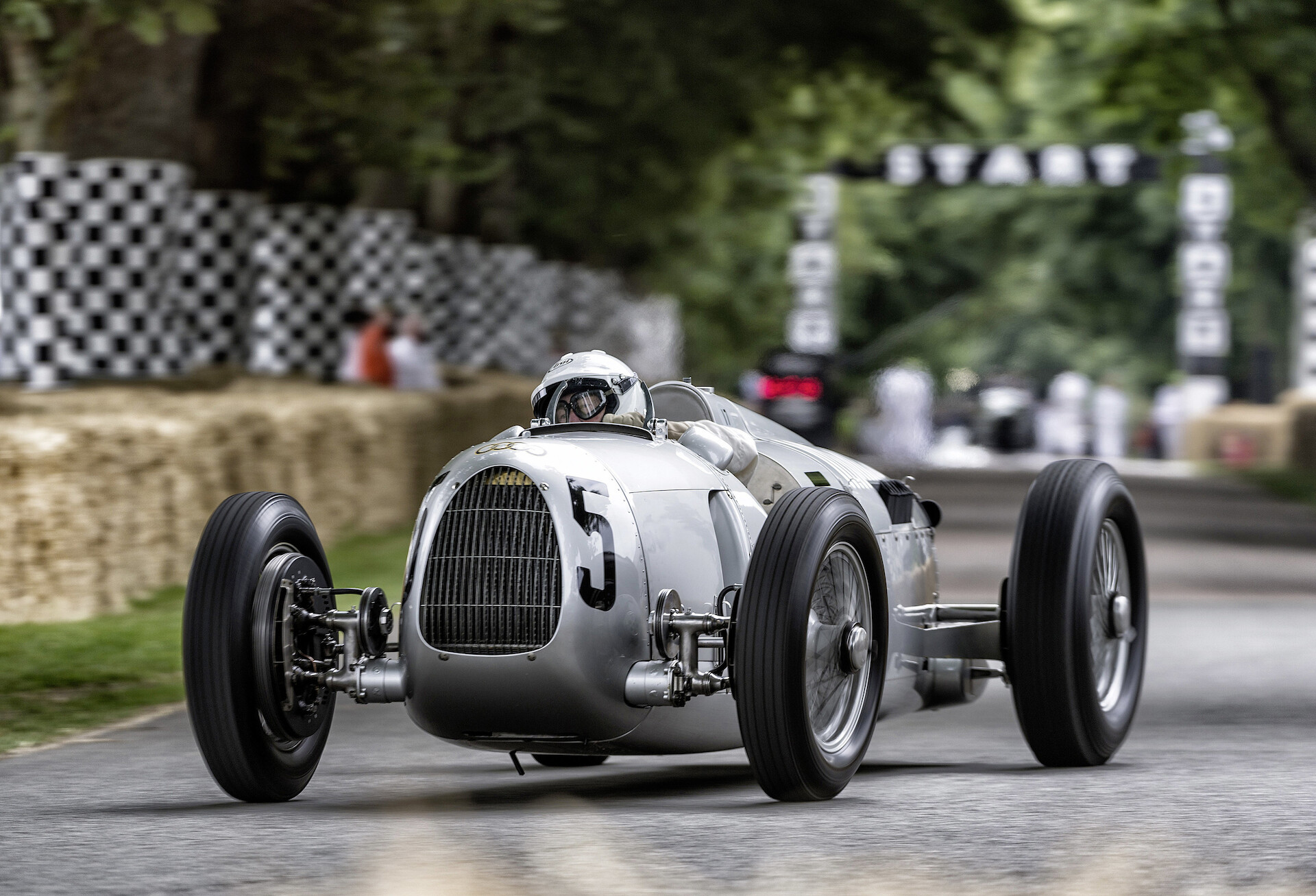 Auto Union "Srebrna Strzała" ze zbiorów Audi Tradition weźmie udział w srebrnym jubileuszu