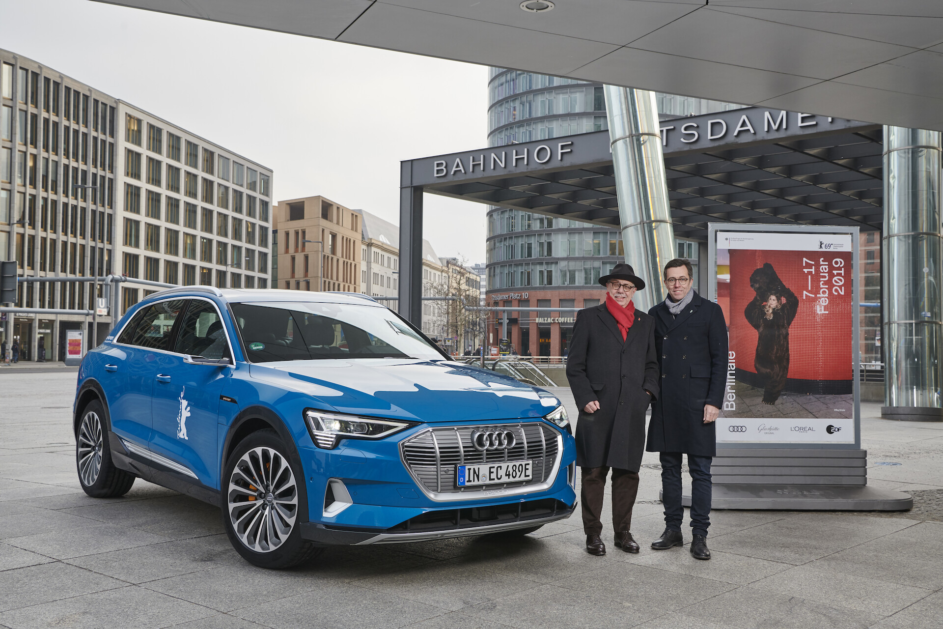 Audi e-tron na festiwalu Berlinale: gwiazdy filmowe w elektrycznym samochodzie
