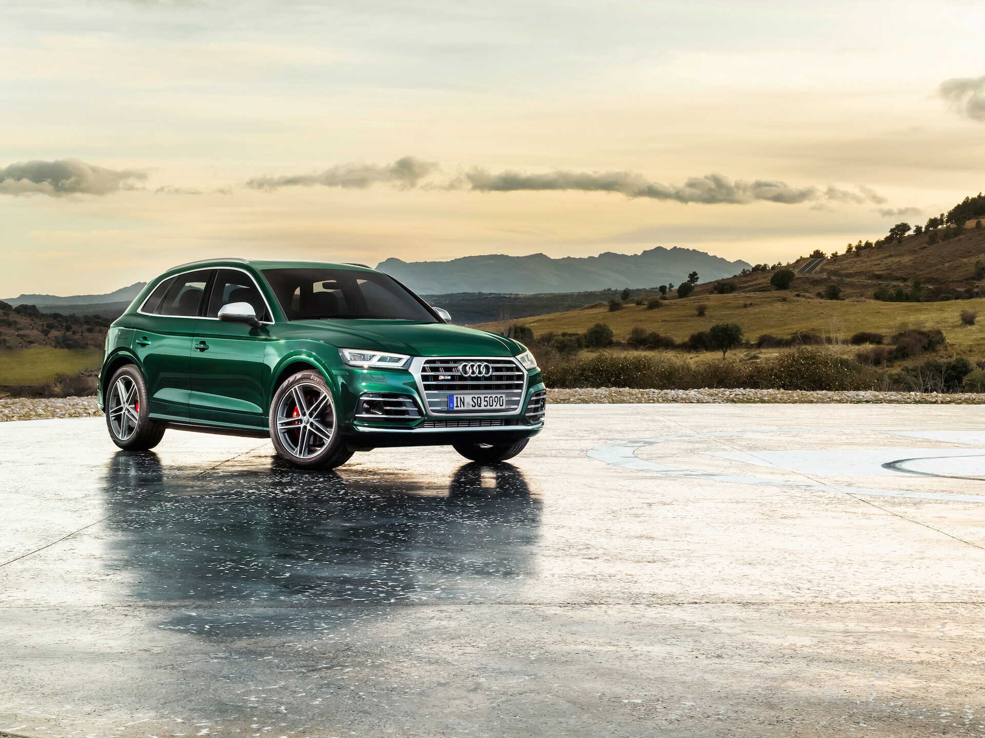 Nowe Audi SQ5 TDI: natychmiastowy efekt mocy z elektryczną sprężarką