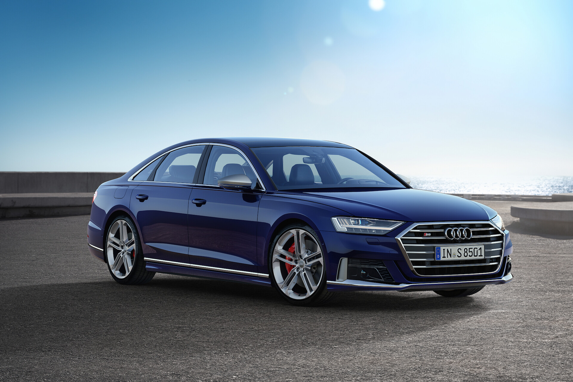 Nowe Audi S8 - ekscytujące osiągi samochodu klasy luksusowej