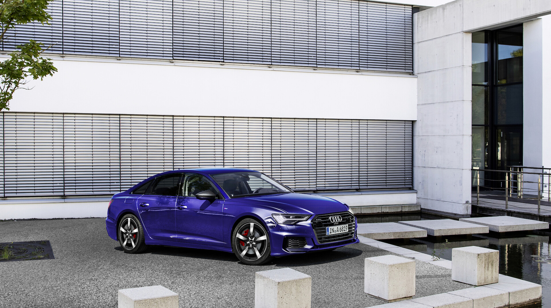 Zelektryfikowana limuzyna: Audi A6 55 TFSI e quattro
