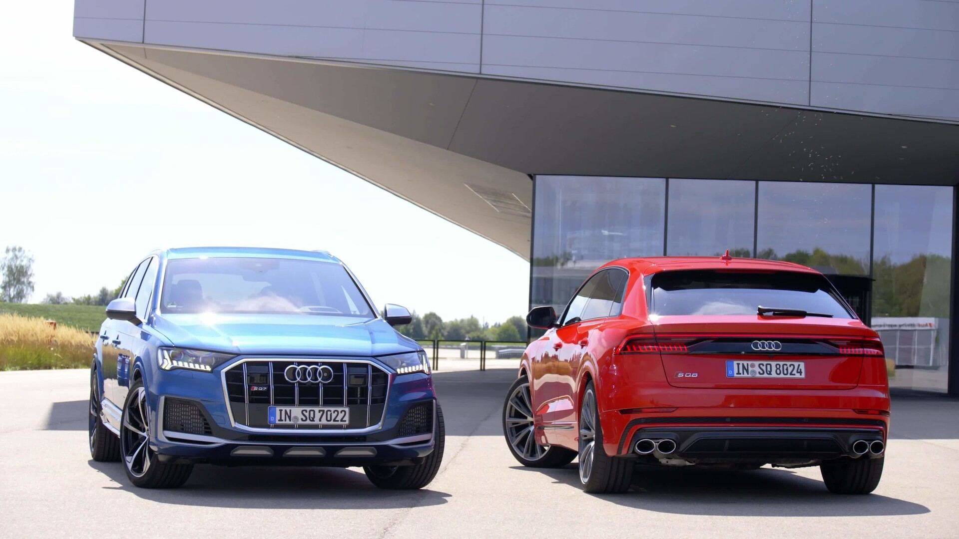 Sportowy charakter i nadzwyczajne osiągi: Audi SQ7 i SQ8 z silnikiem benzynowym V8 TFSI