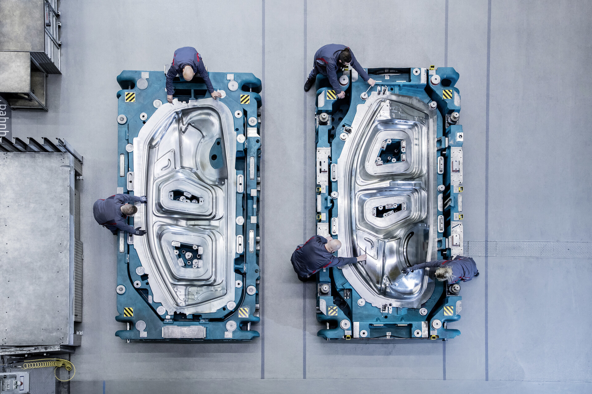 Precyzja w każdym calu: emocjonalny design Audi Q4 e-tron wykuwa się w metalu