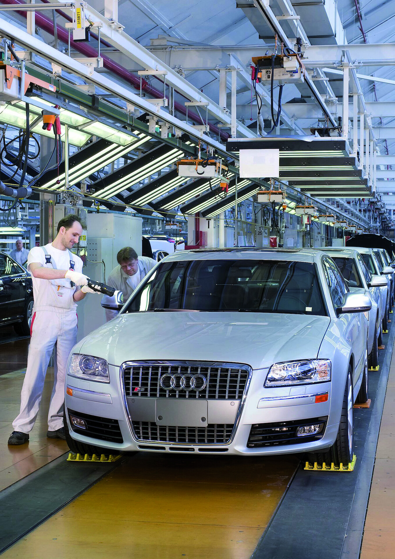 Audi - pionier lekkich konstrukcji w klasie wyższej samochodów