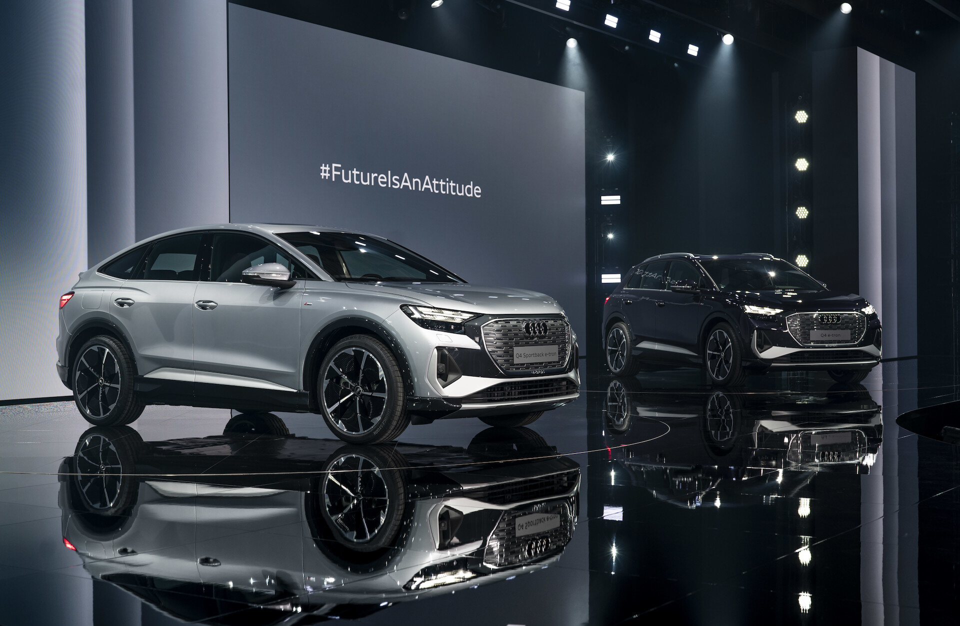 Elektryczne, wydajne i naładowane emocjami: Audi Q4 e-tron i Q4 Sportback e-tron