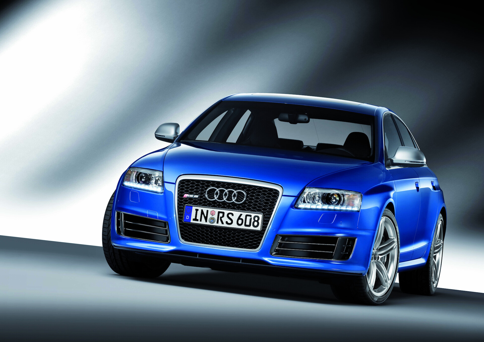 Audi RS 6:
Przemyślana sportowa limuzyna z quattro GmbH